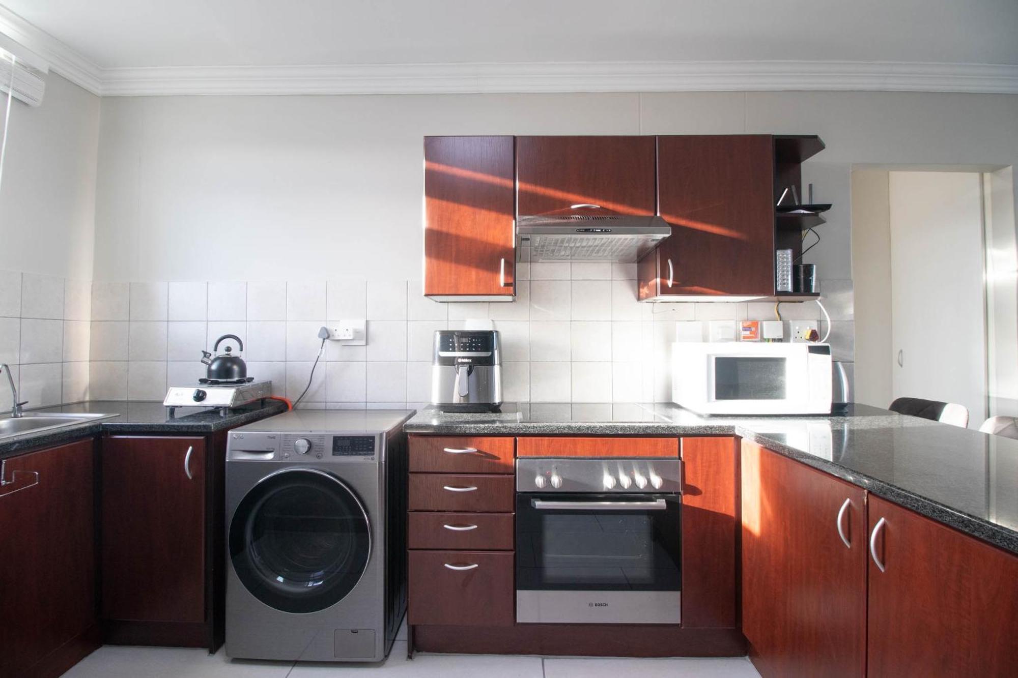 Atlantic Terraces 16 By Ctha * Cape Town